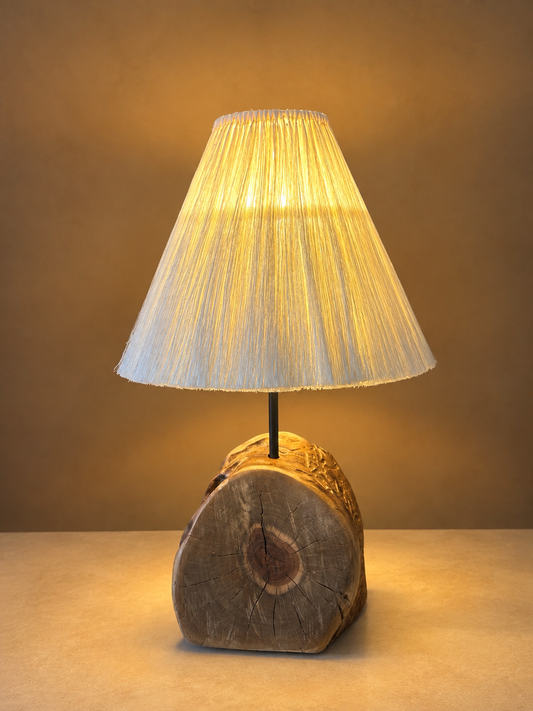 Core Cone Abajur
